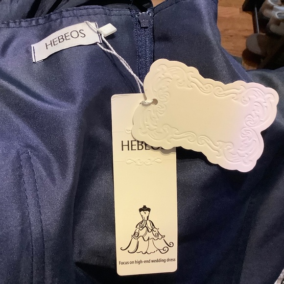 Long, formal, dark blue dress - Picture 2 of 7